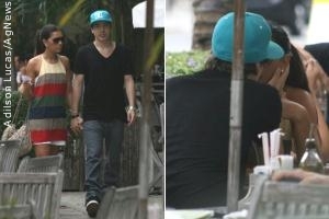 Mariana Rios e Di Ferrero trocam beijos durante almoço em restaurante