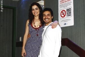 André Gonçalves comemora seu aniversário ao lado de Letícia Sabatella