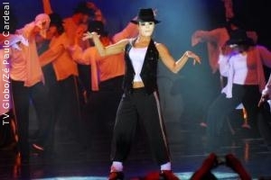 Claudia Leitte irá homenagear Michael Jackson no Show da Virada