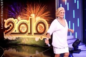 Roda de samba e convidados famosos agitam o Réveillon do Programa Hebe