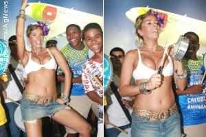 Grávida, Adriane Galisteu exibe barriguinha