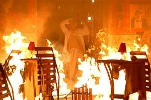 Viver a Vida: Incêndio criminoso destrói parte do restaurante de Maradona