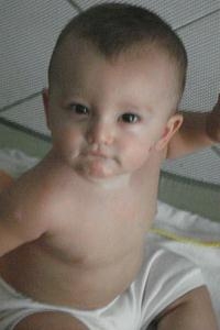 Thiago Rodrigues mostra filho de nove meses em blog