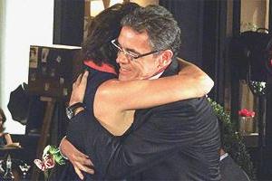 Viver a Vida: Tereza reencontra Jean Marie, um antigo namorado