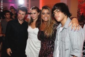 Preta Gil promove festa para lançar programa de TV