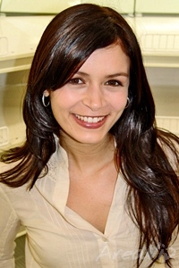 Bianca Castanho renova seu contrato com a Record