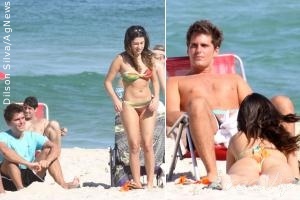 Fernanda Paes Leme e Thiago Gagliasso curtem praia juntos
