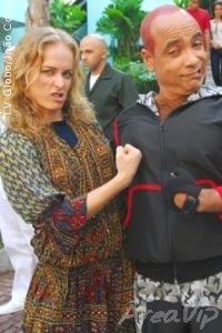 Angélica participa do Casseta & Planeta