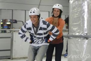 Passione: Sinval e Fátima namoram em pista de patinação no gelo