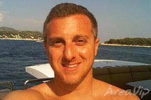 Luciano Huck compra carro avaliado em R$ 600 mil