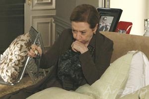 Passione: Bete encontra arma no quarto de Gerson