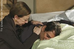 Passione: Gerson é encontrado desacordado em seu quarto