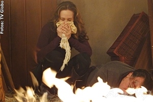 Passione: Clara põe fogo no celeiro mas salva Totó do incêndio