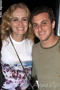 Huck trai Angélica em série da Globo