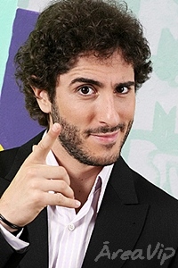 Marcos Mion cai em pegadinha no Twitter