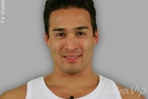 Tonclay desiste do Hipertensão e Toshi entra na disputa