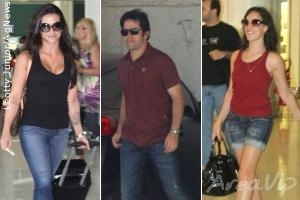 Artistas circulam em aeroporto do Rio