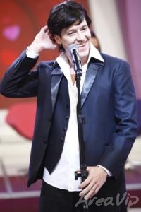 Rodrigo Faro ataca de Fábio Jr.