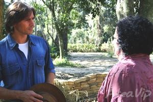 Araguaia: Terê diz a Solano que ele corre risco de vida