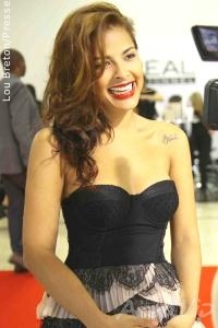 Gyselle Soares desfila no Paris Fashion Week