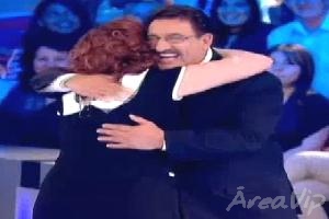 Ratinho faz surpresa para ex-professora no Topa ou Não Topa