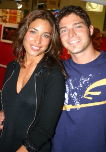 Giselle Itié e Erik Marmo conferem a exposição “Brasil. A gente se vê por aqui”