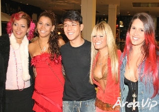 Ex-BBBs prestigiam inauguração da loja de Sammy em São Paulo