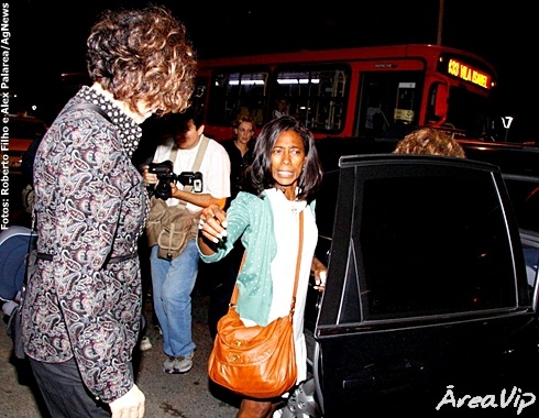 Famosos vão a missa de Rafael Mascarenhas, filho de Cissa Guimarães