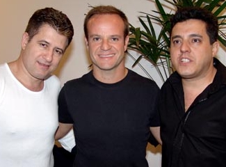 Barrichello prestigia Bruno & Marrone no Credicard Hall