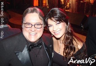 Famosos conferem a inauguração da casa de espetáculos ”CantAmérica” em SP