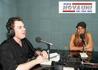 Duda visita os estúdios da Rádio Nova Uni AM
