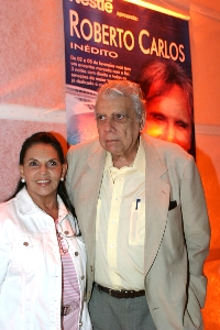 Roberto Carlos emociona platéia paulistana